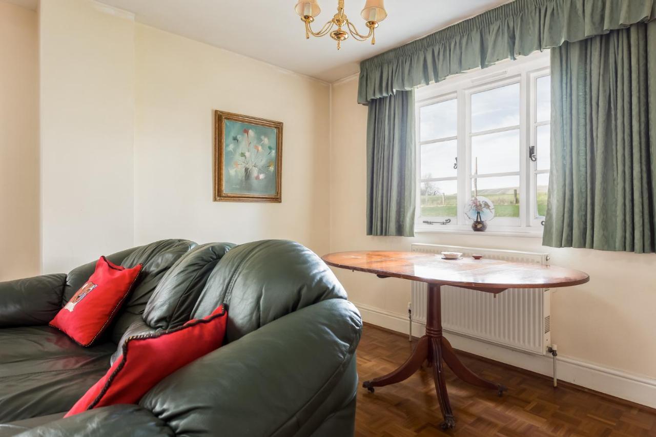 Yards Brake On 40 Acres Of Private Land Villa Langton Matravers Exterior photo